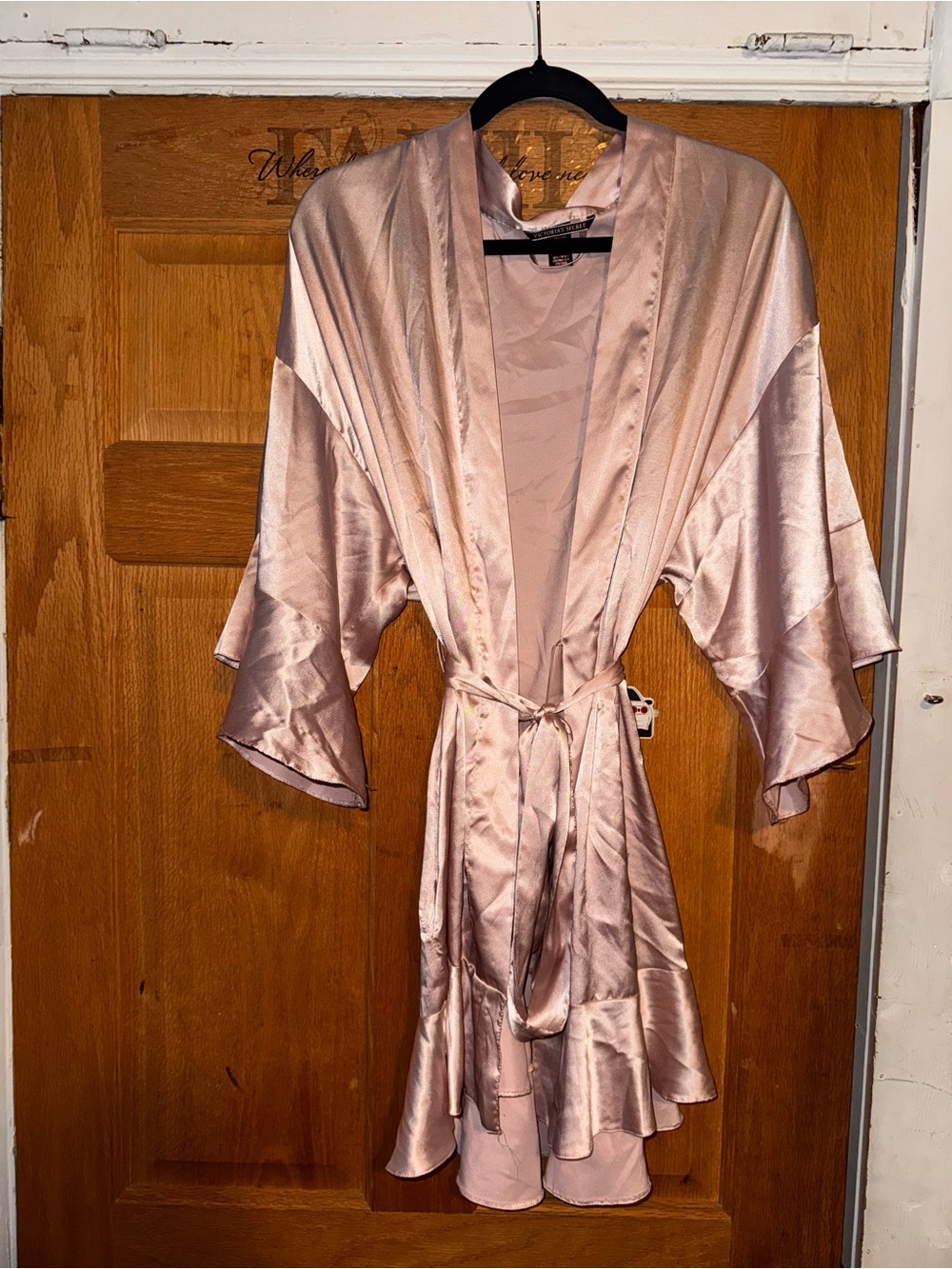 Victoria's Secret Pale Rose Satin Kimono Robe slip